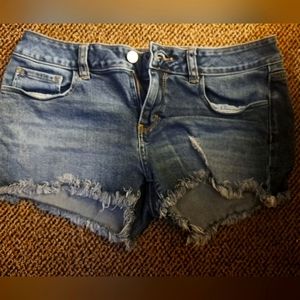 Victoria secret pink Jean shorts wm sz 6